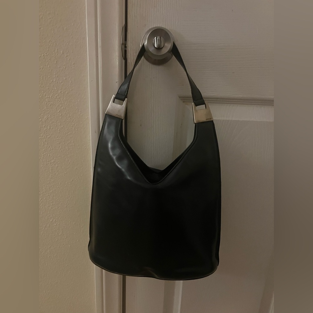 Elegant Black Leather Shoulder Bag